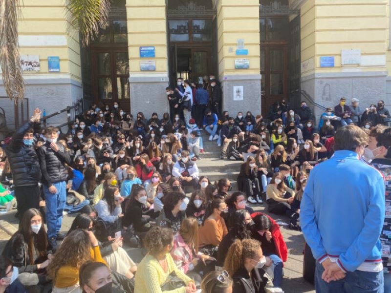 THE STUDENTS OF TASSO HIGH SCHOOL